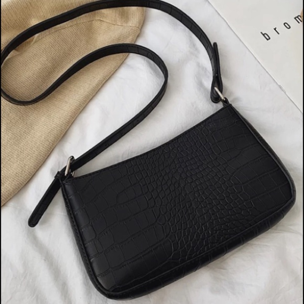Retro Hand Bag. - Picture 5 of 11